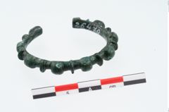 Foto von Bronzeknotenarmreif (NHMW-PRAE-026479)
